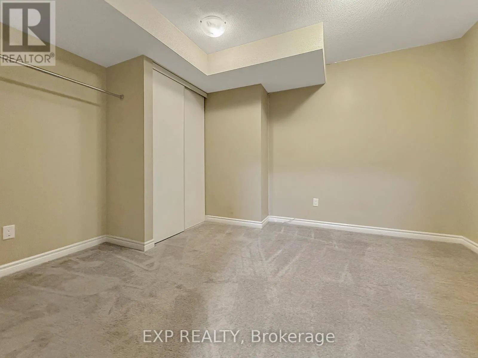 11 SADDLECREEK DRIVE