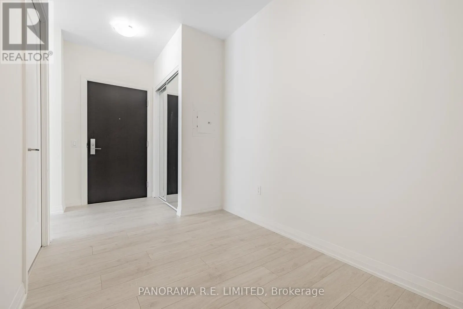 606 - 9000 JANE STREET