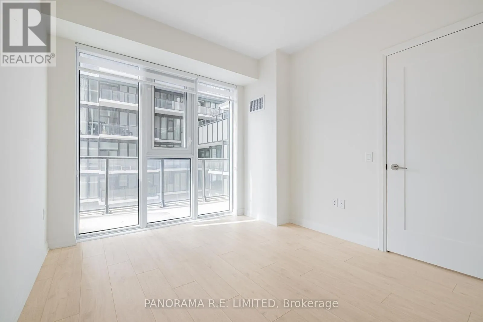 606 - 9000 JANE STREET