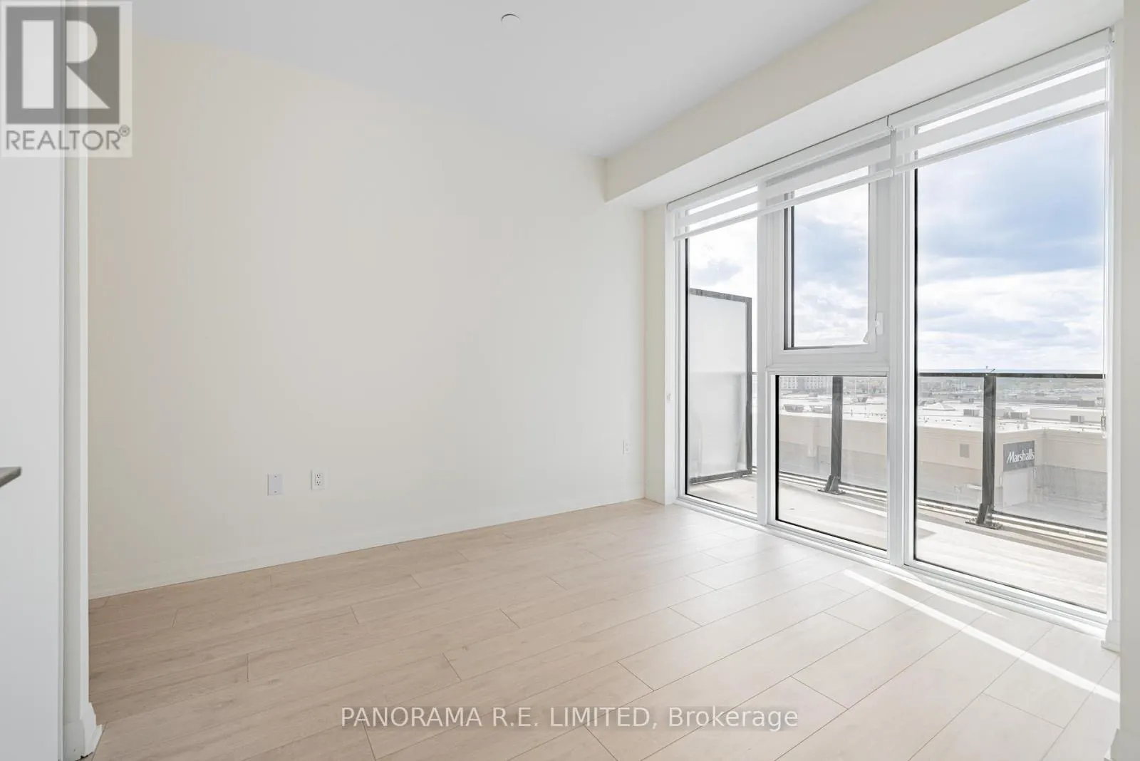606 - 9000 JANE STREET