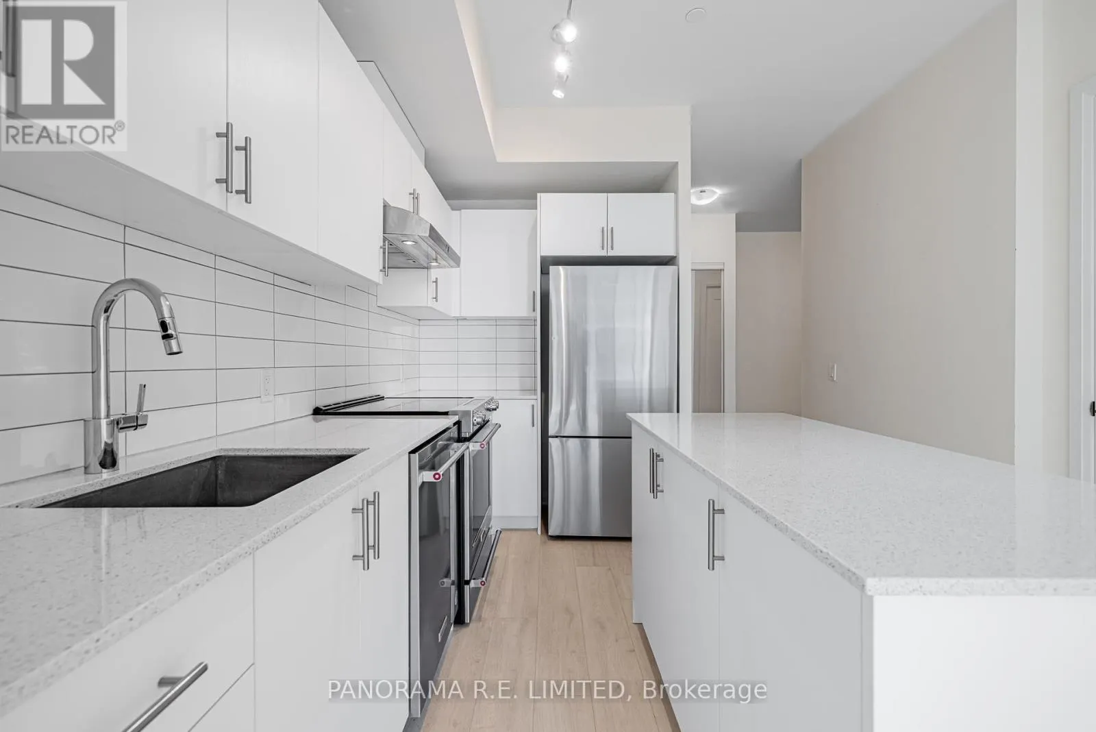 606 - 9000 JANE STREET