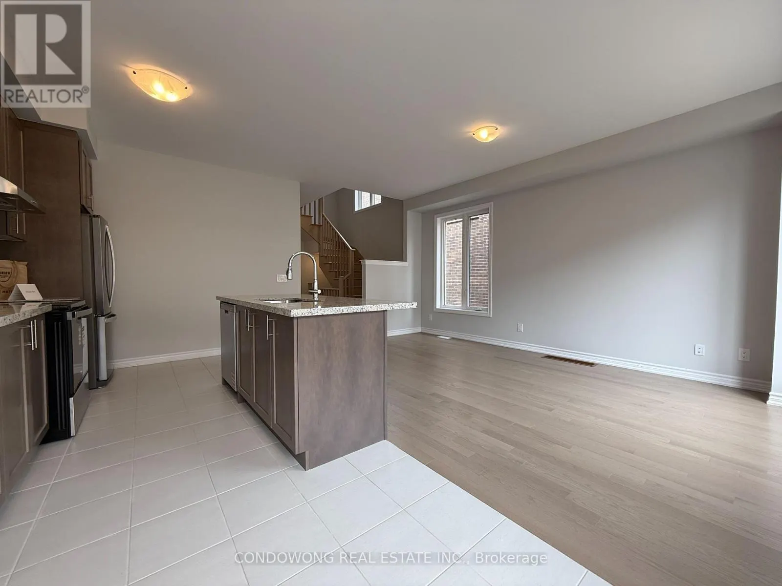 25 FREEMAN WILLIAMS STREET