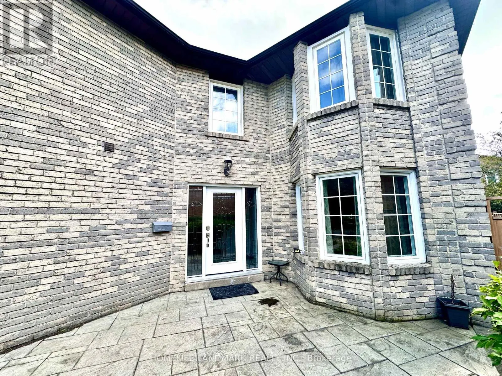 ROOM1 - 257 FINCHAM AVENUE