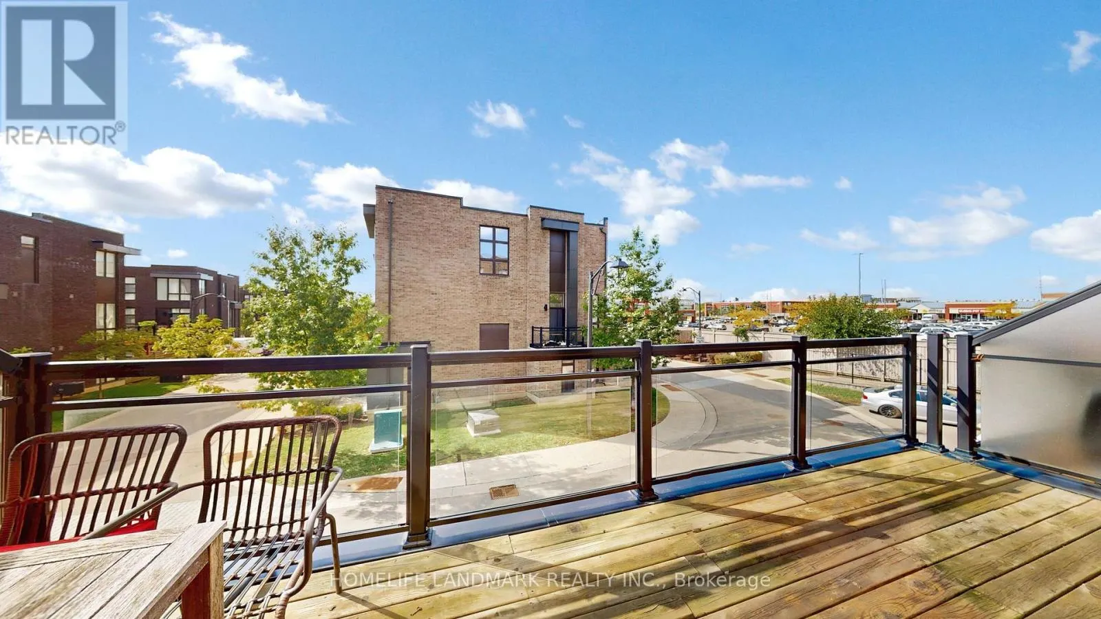 9180 BATHURST STREET