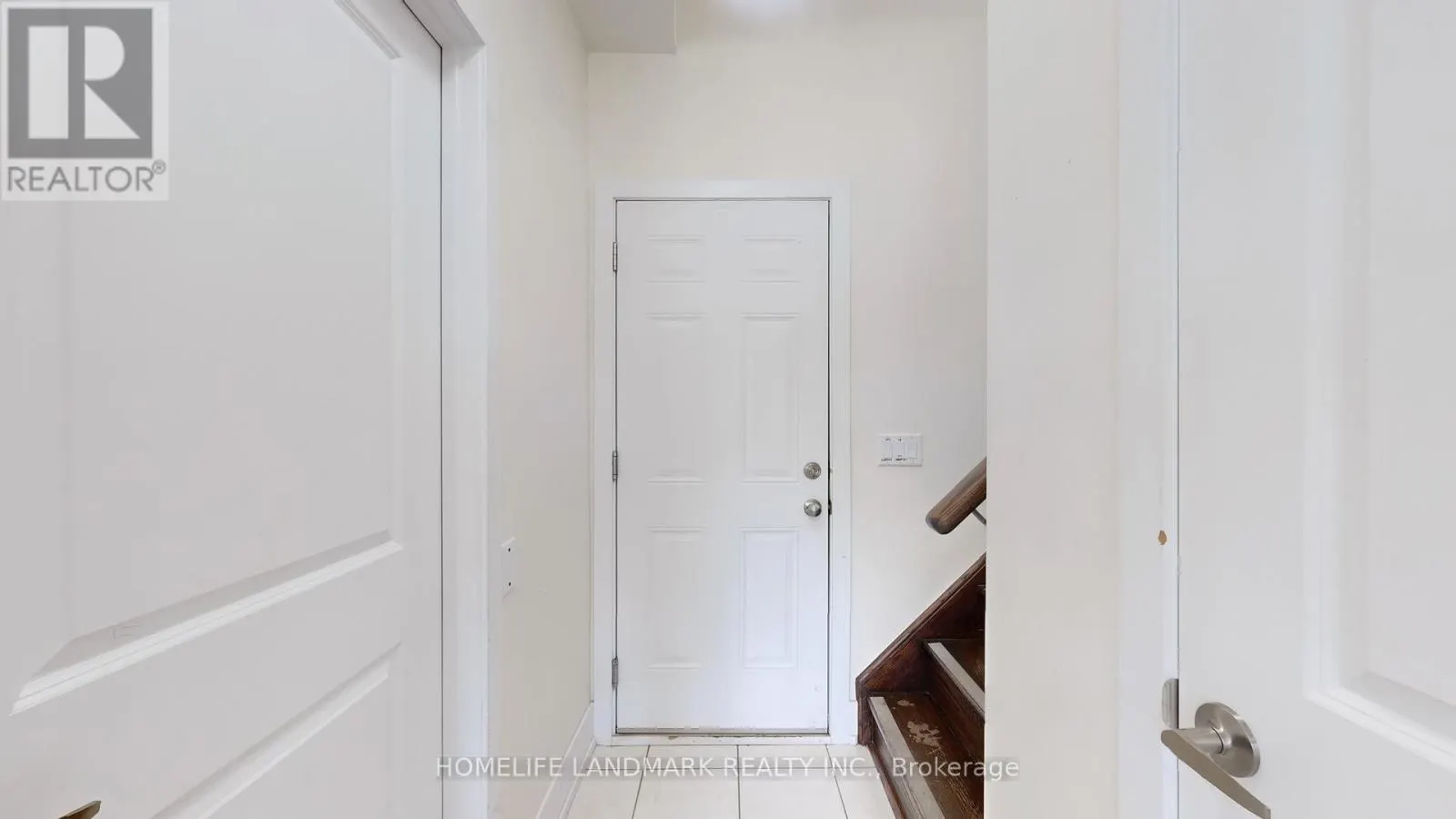 9180 BATHURST STREET