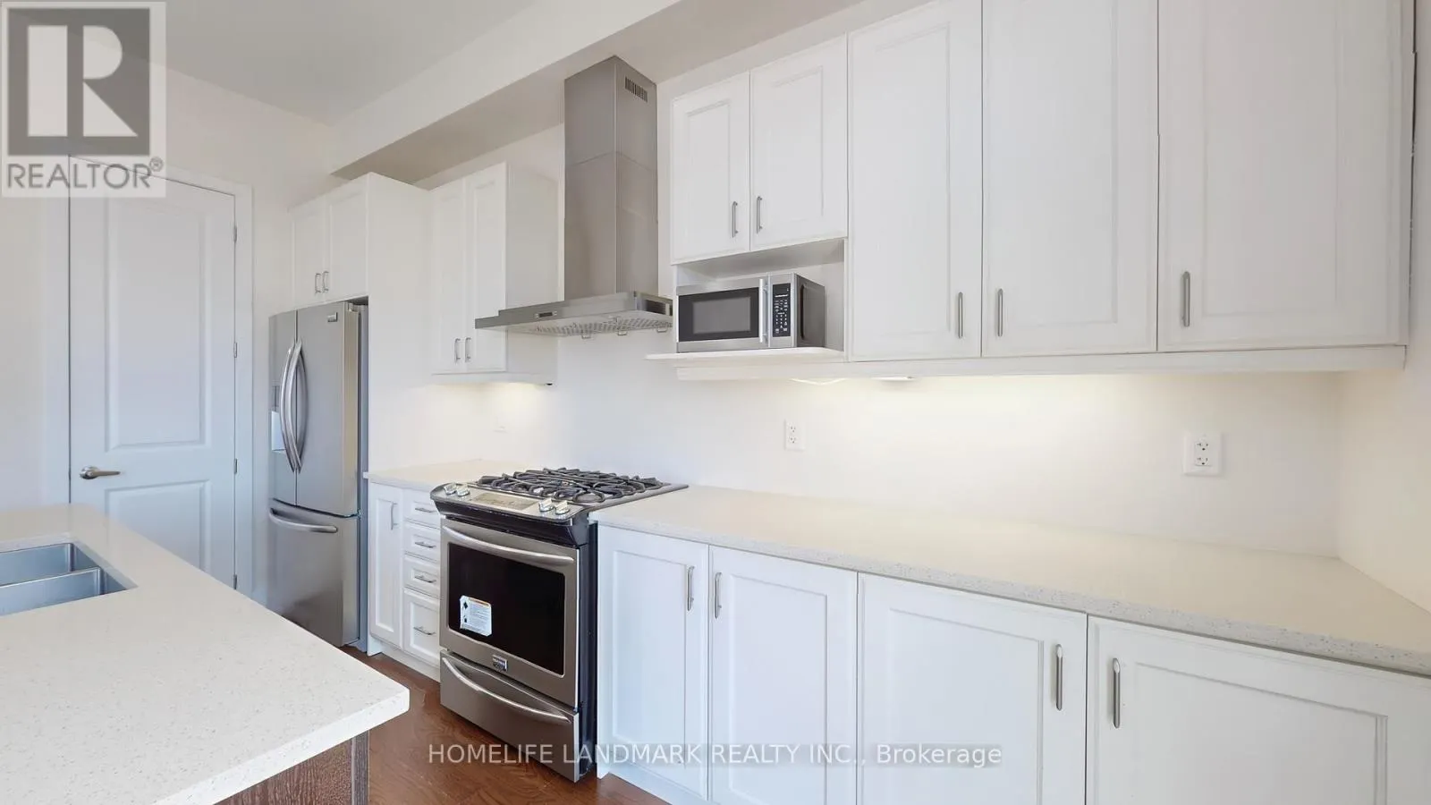9180 BATHURST STREET