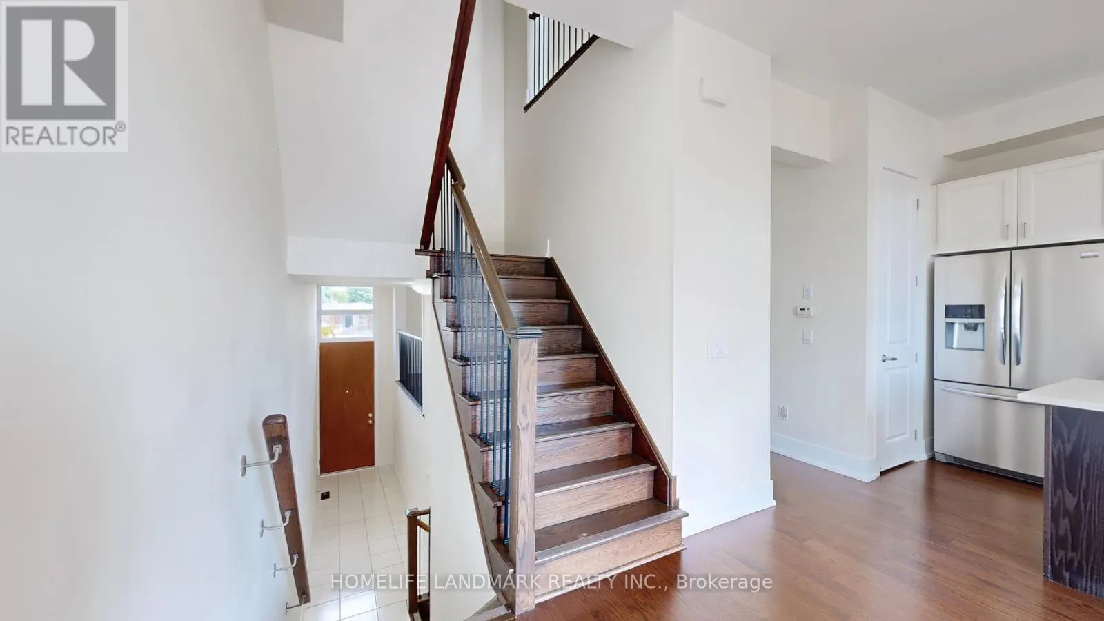 9180 BATHURST STREET
