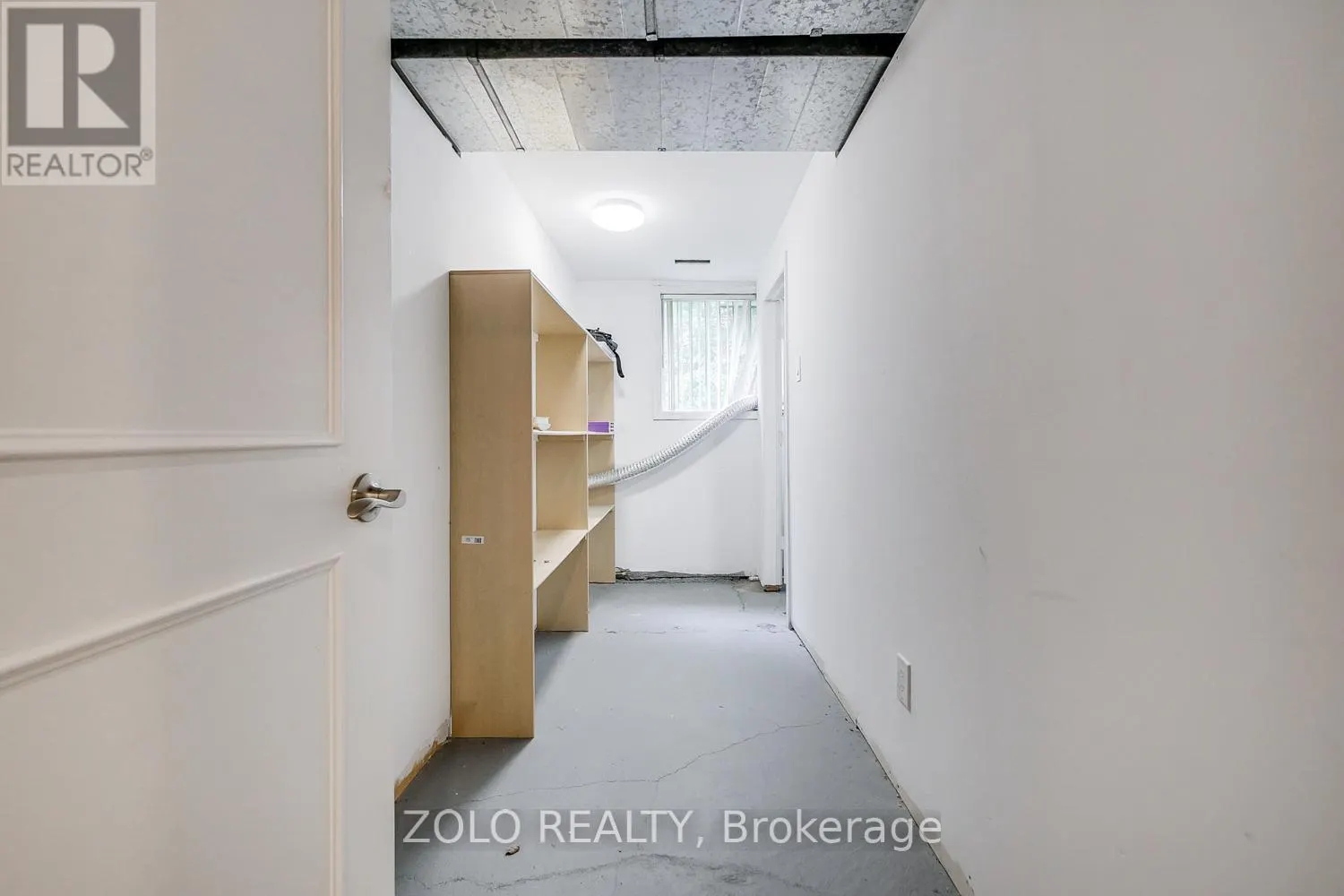 LOWER - 62 JULIA STREET