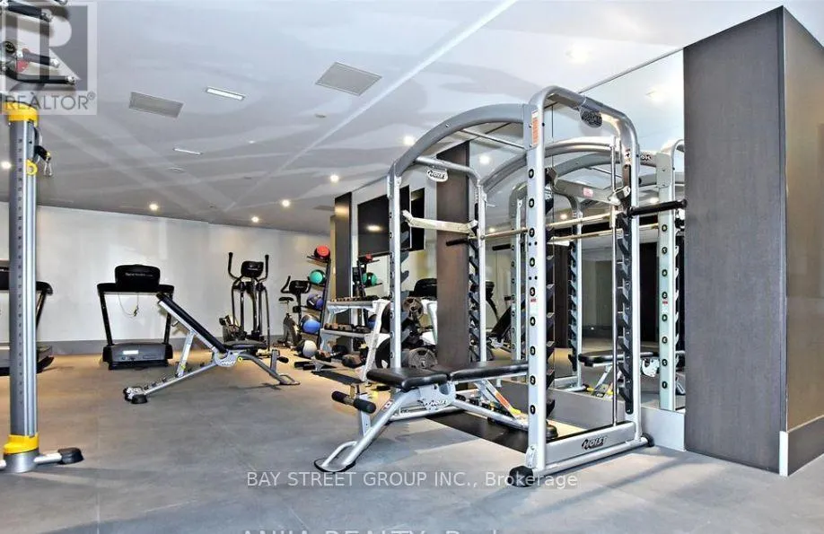 215 - 20 FRED VARLEY DRIVE
