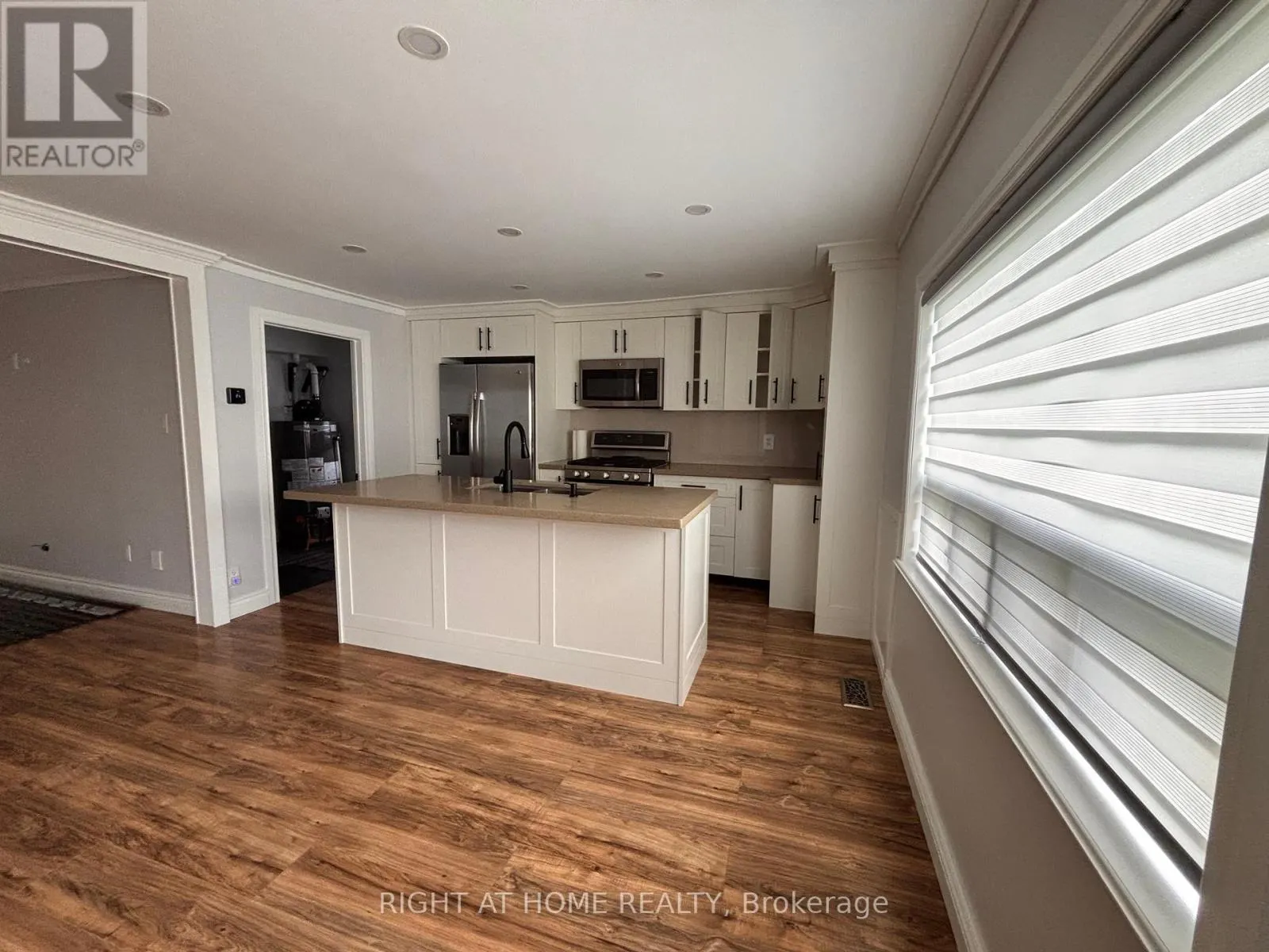 239 ROYAL ROAD