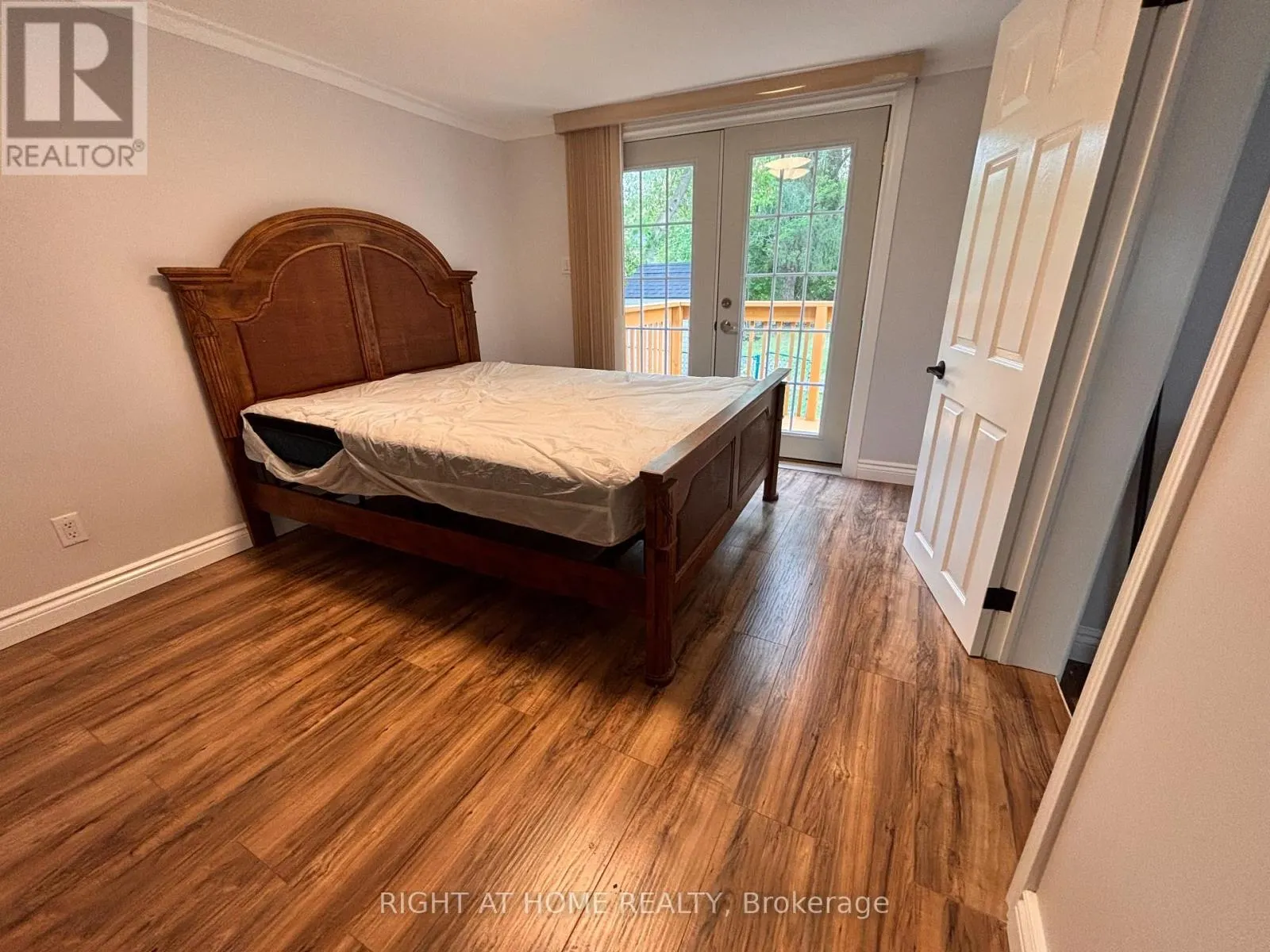 239 ROYAL ROAD