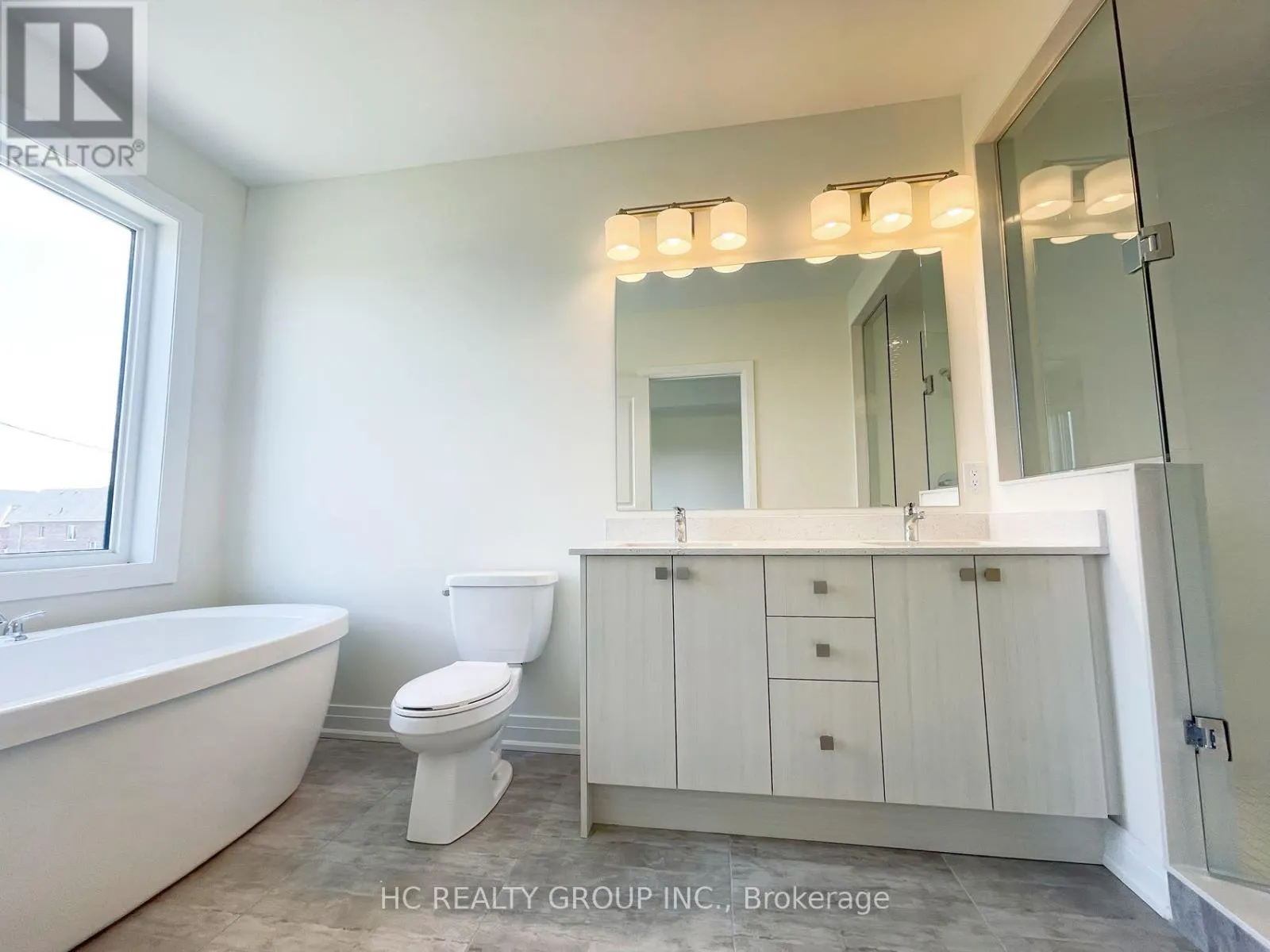 115A BOND CRESCENT