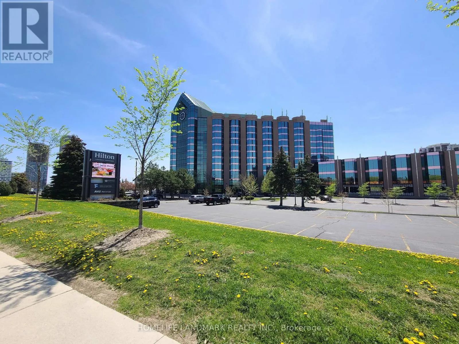 301 - 55 SOUTH TOWN CENTRE BOULEVARD