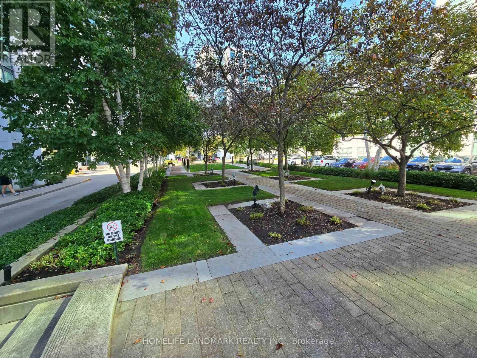 301 - 55 SOUTH TOWN CENTRE BOULEVARD