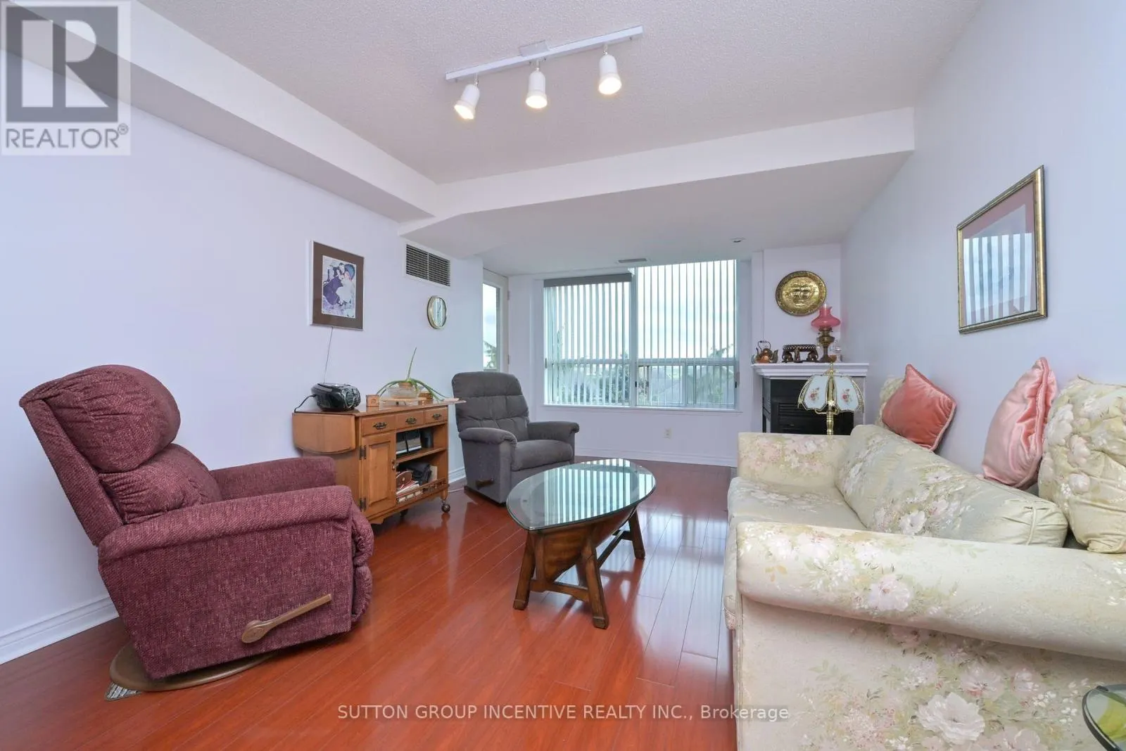 311 - 4 BRIAR HILL HEIGHTS