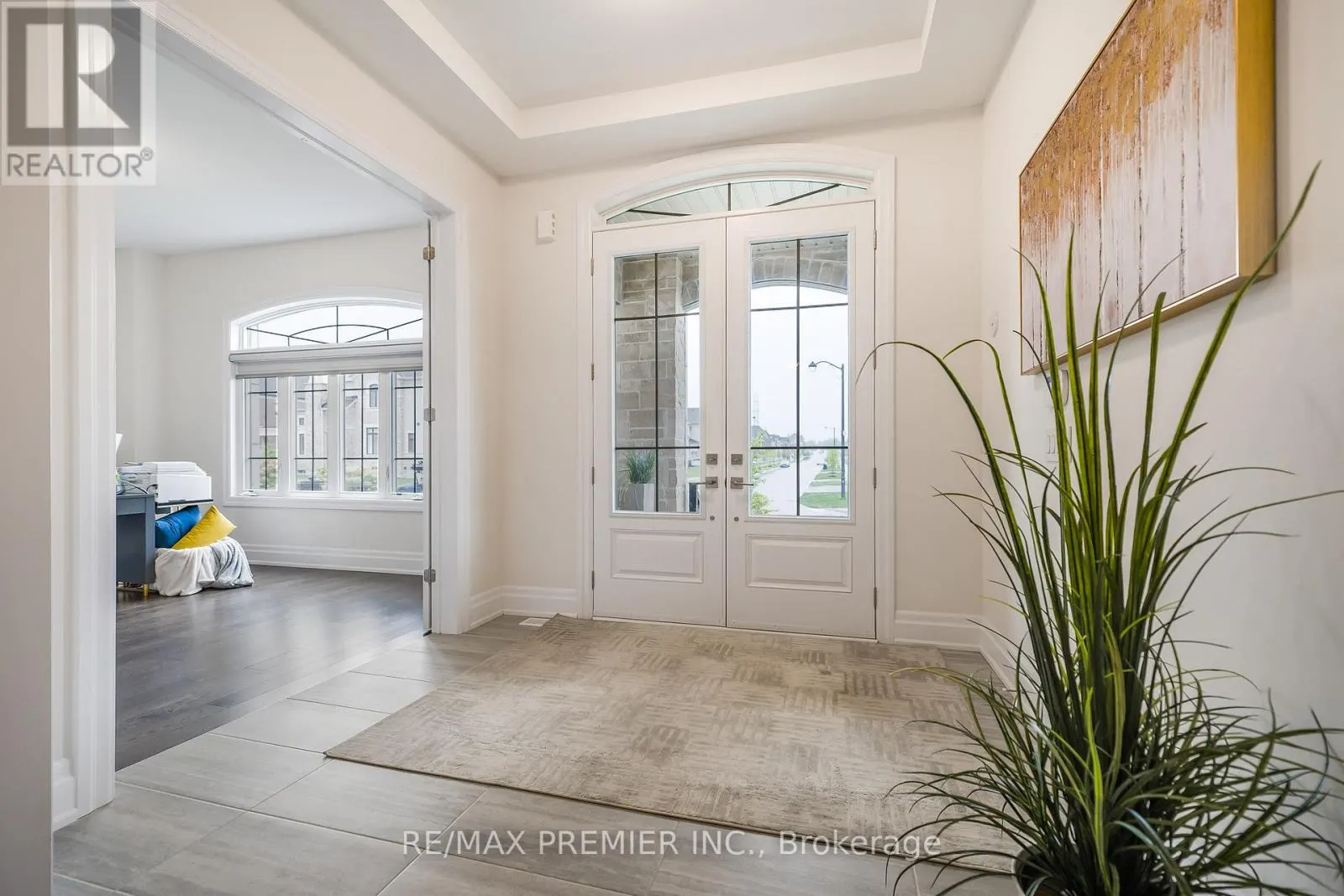 30 ENCLAVE COURT