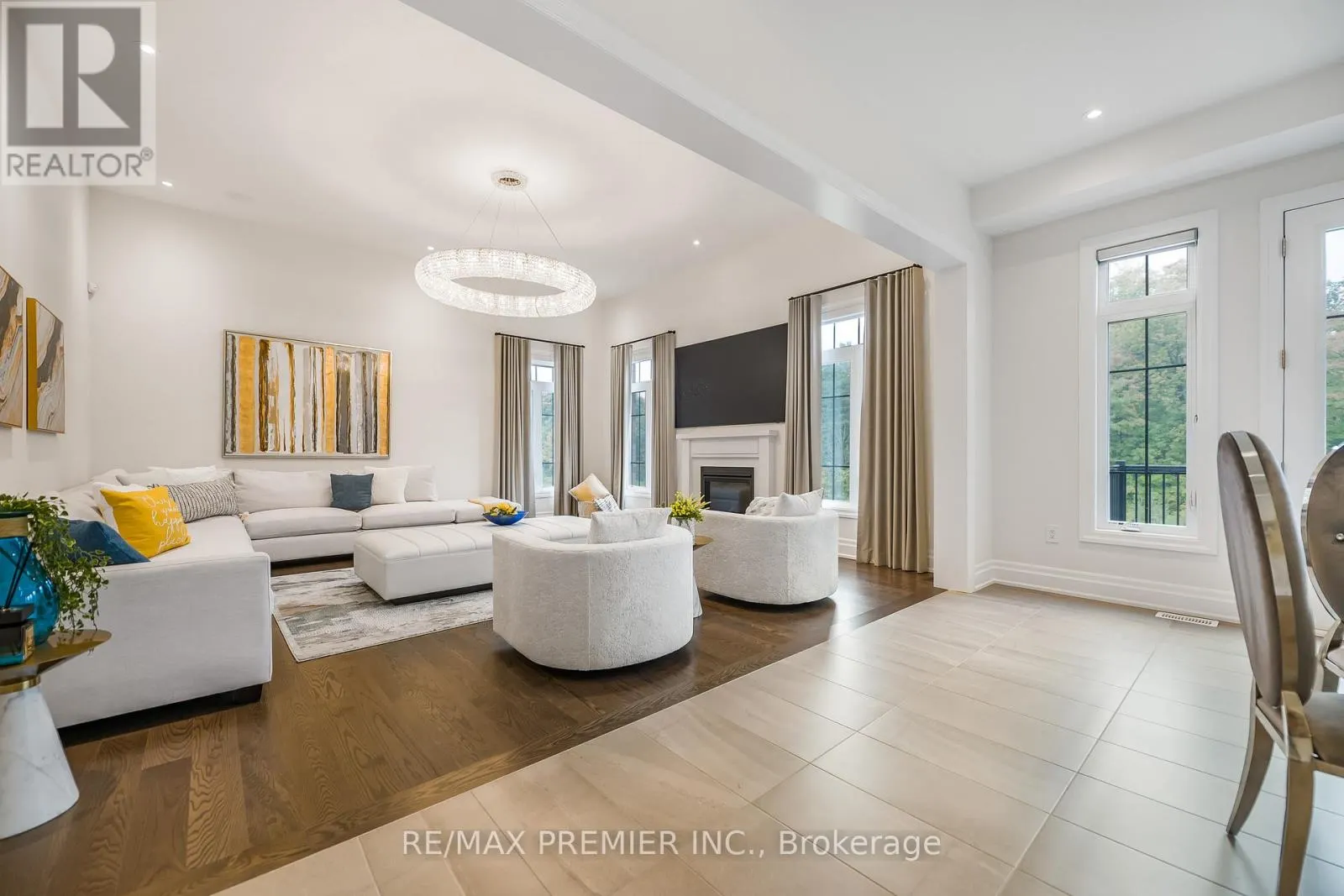 30 ENCLAVE COURT