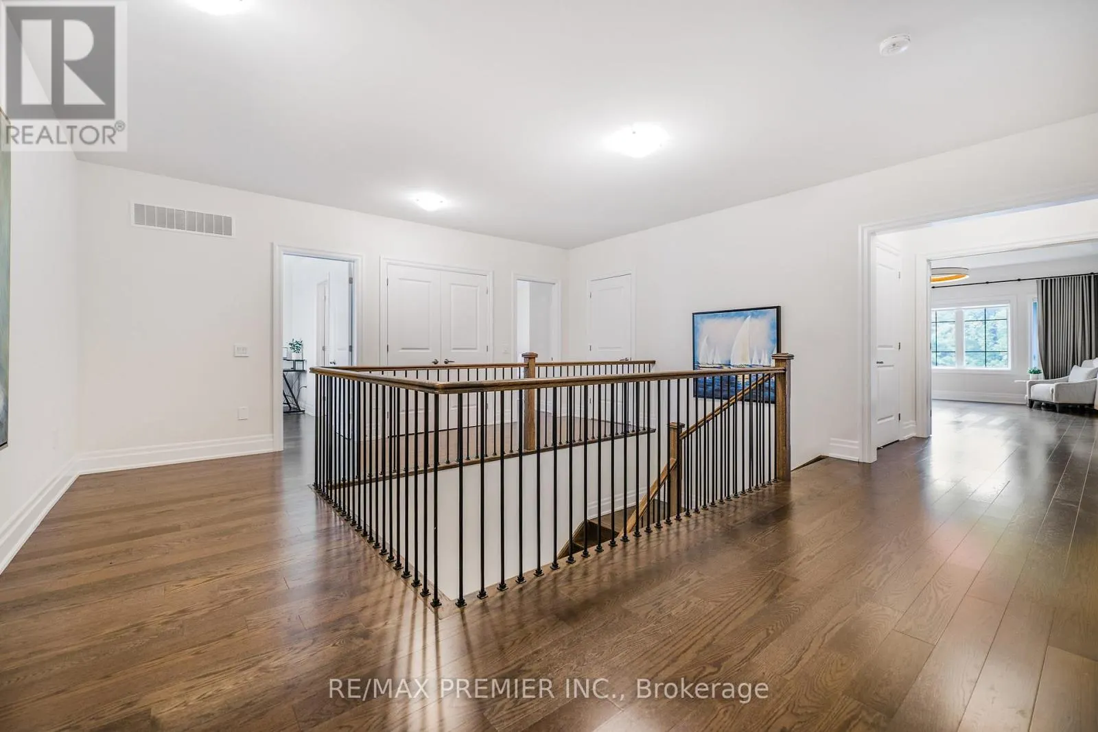 30 ENCLAVE COURT