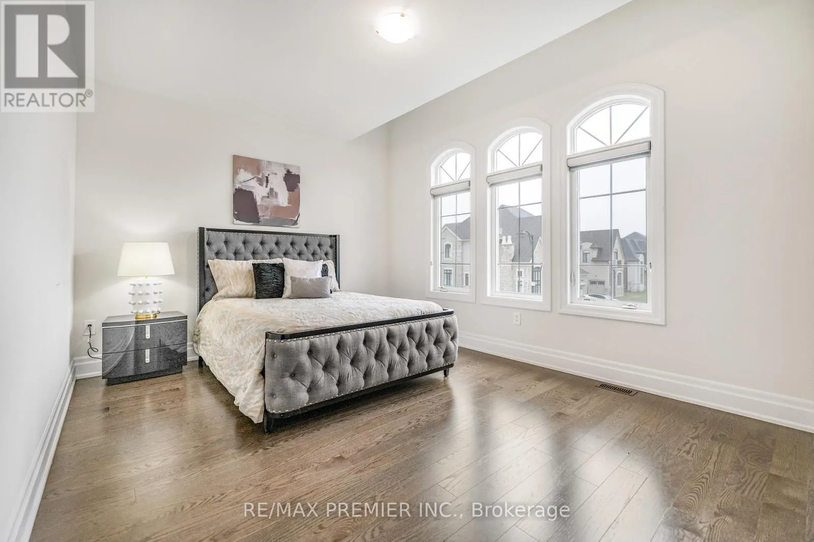 30 ENCLAVE COURT