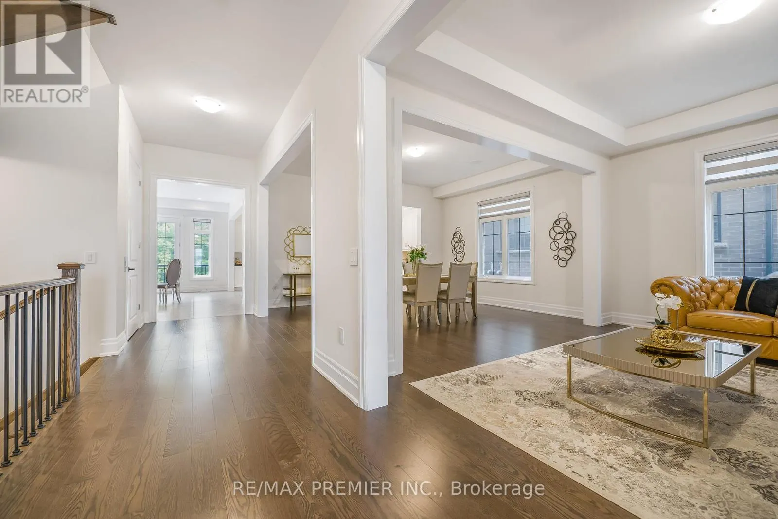 30 ENCLAVE COURT