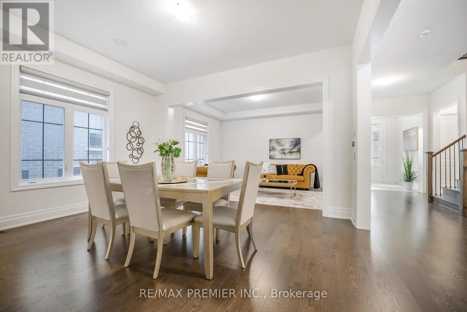 30 ENCLAVE COURT