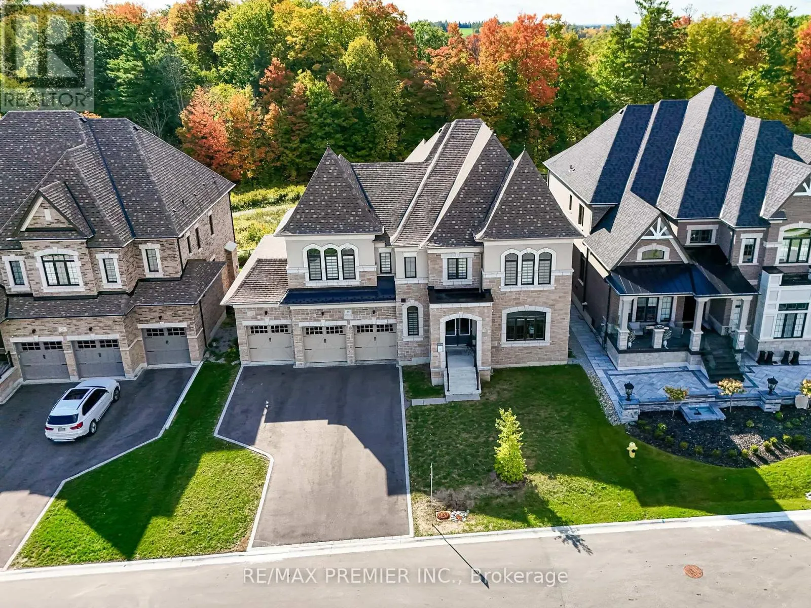 30 ENCLAVE COURT