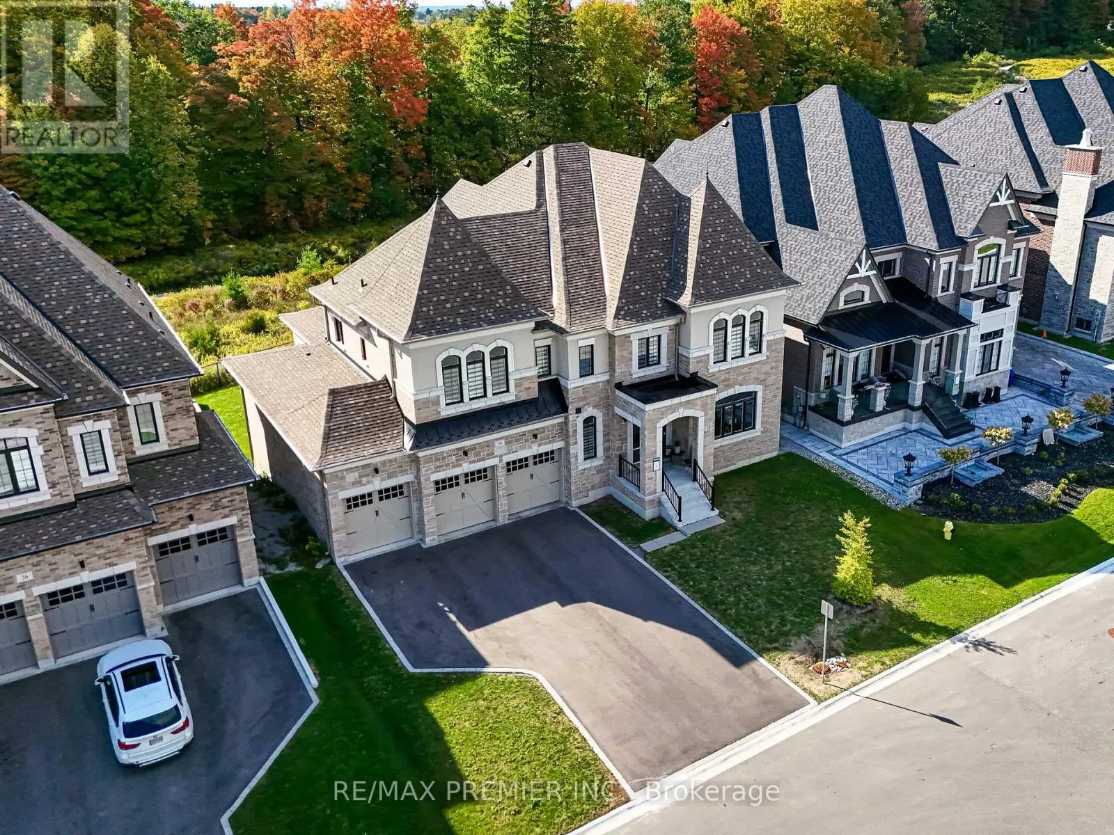 30 ENCLAVE COURT