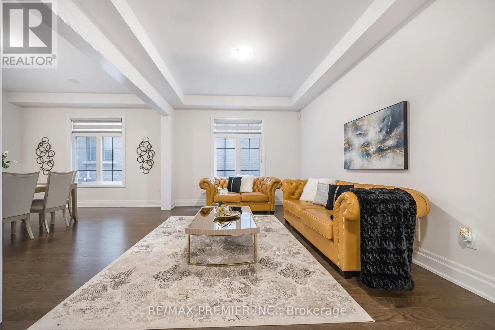 30 ENCLAVE COURT