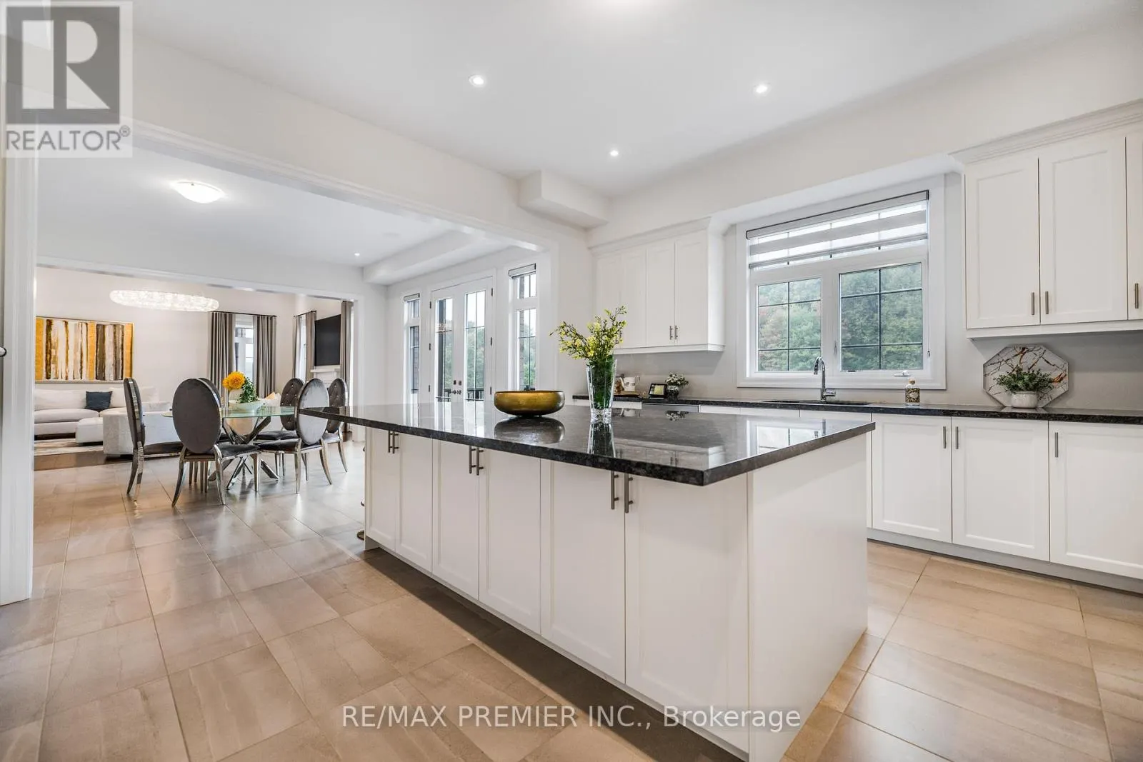 30 ENCLAVE COURT