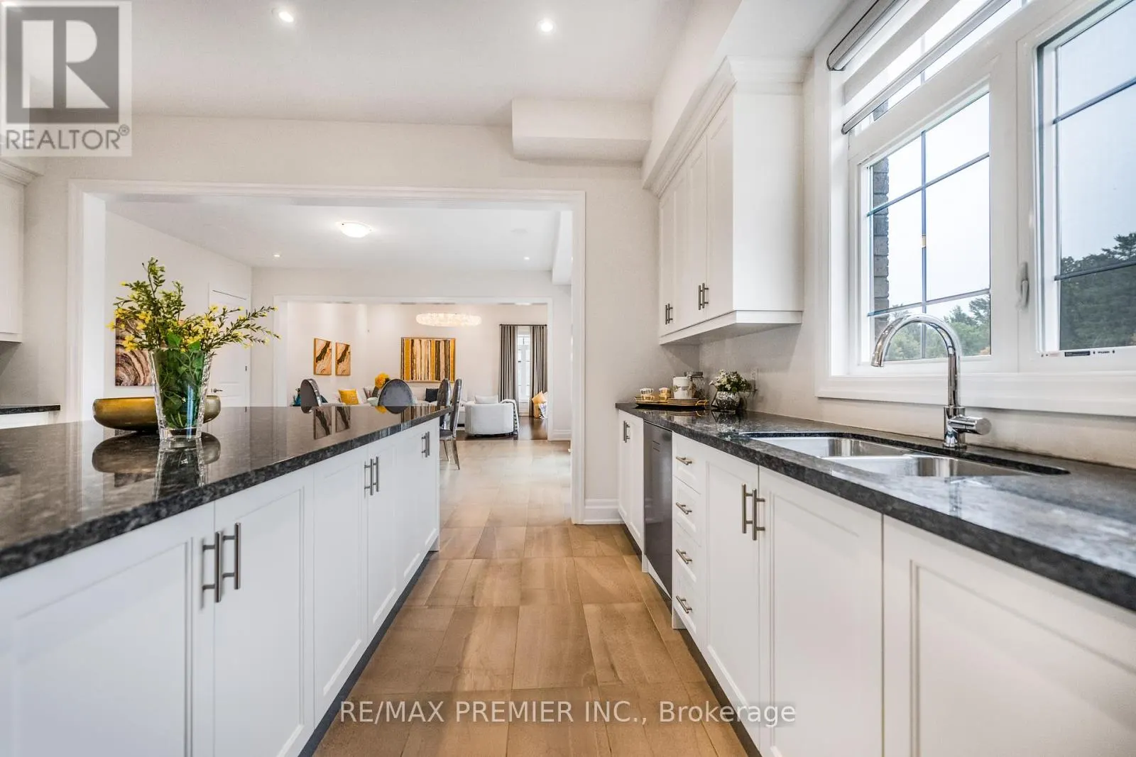 30 ENCLAVE COURT