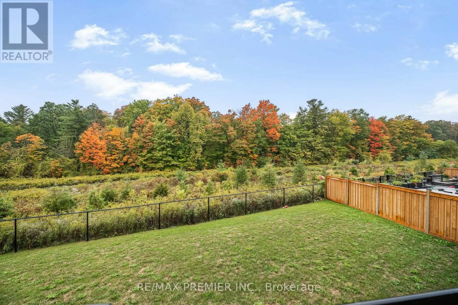 30 ENCLAVE COURT