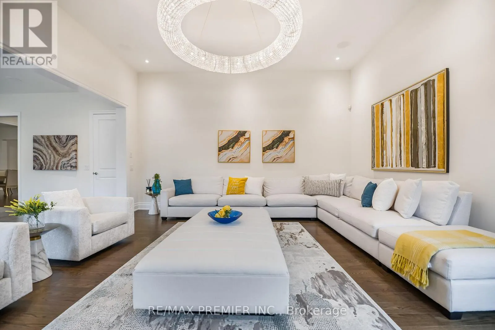 30 ENCLAVE COURT