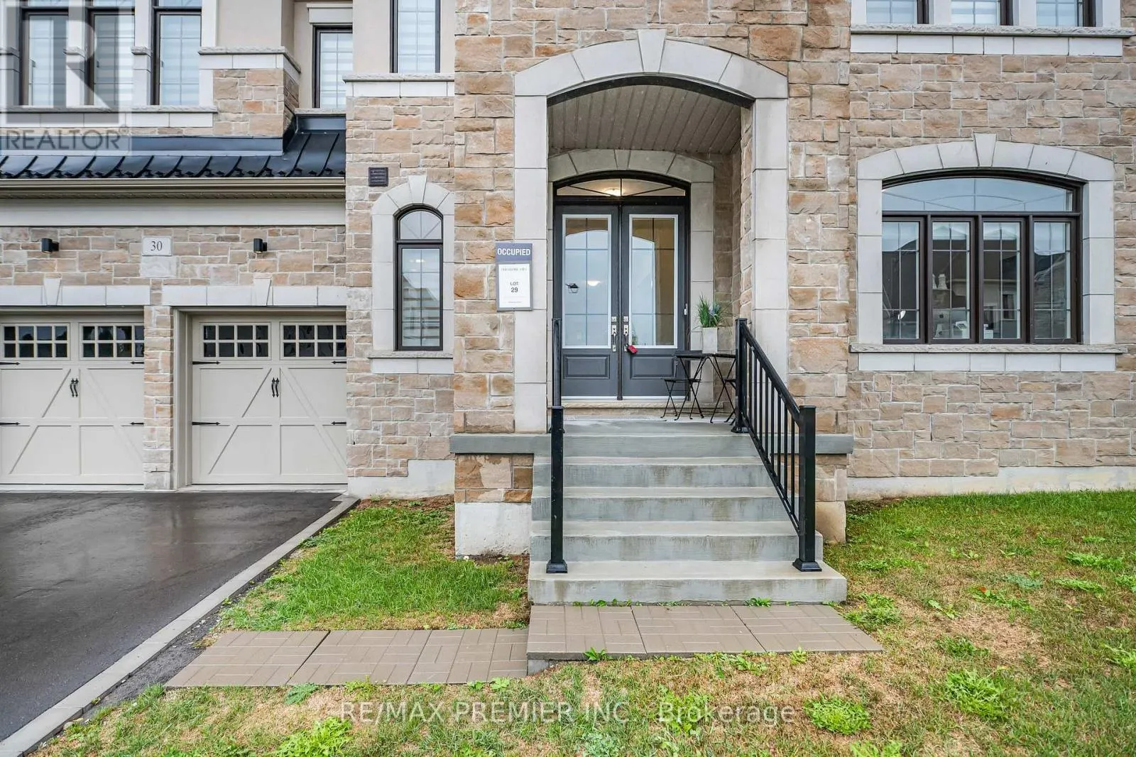 30 ENCLAVE COURT