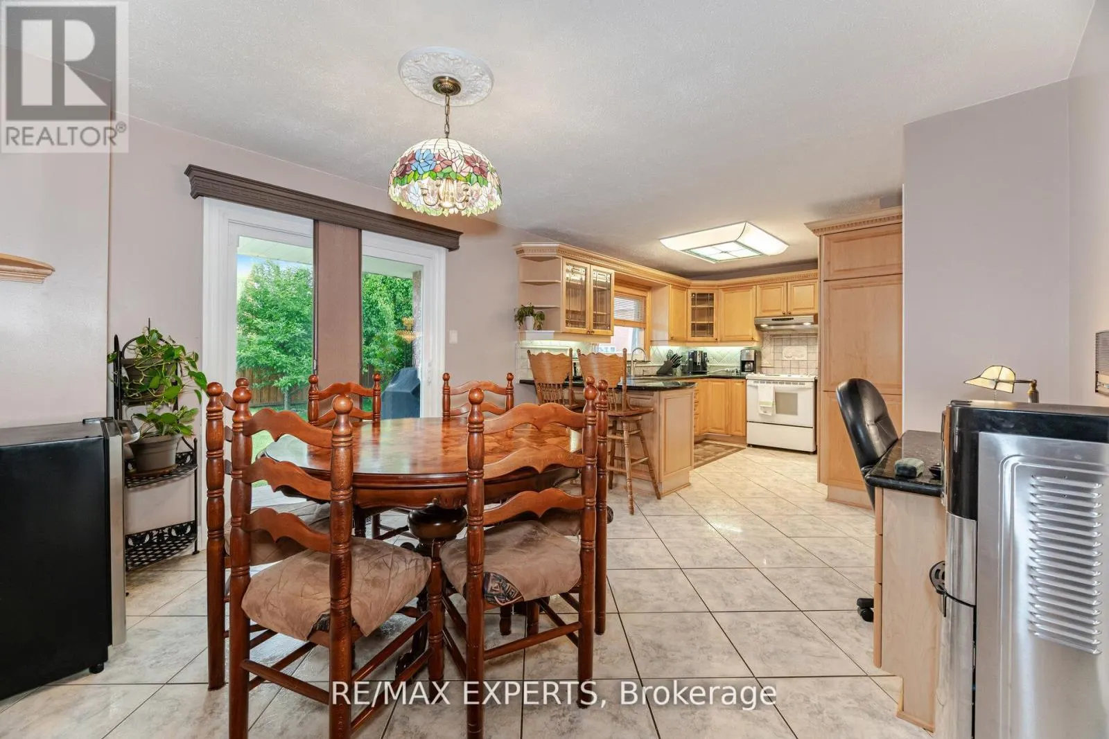 21 WILLIAMSBURG LANE