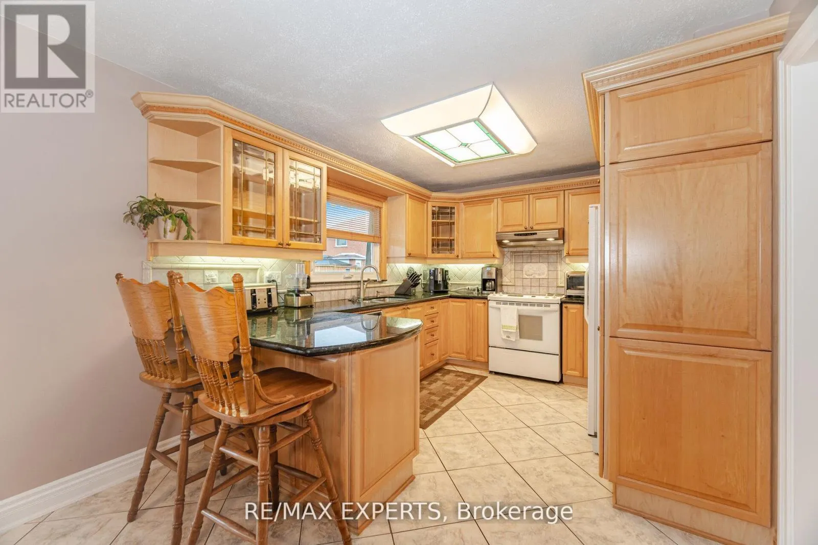 21 WILLIAMSBURG LANE