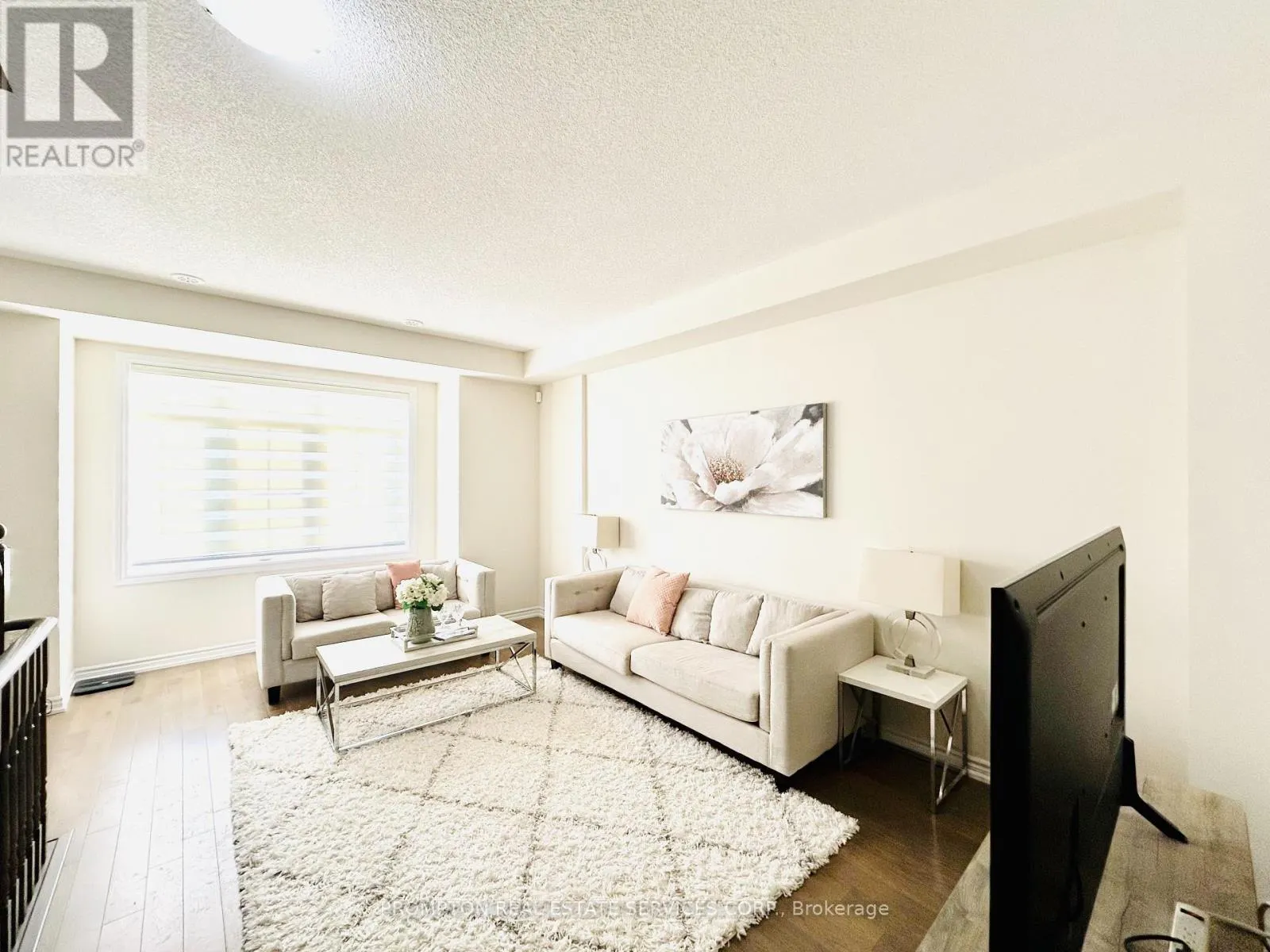 20 ISABELLA PEACH DRIVE