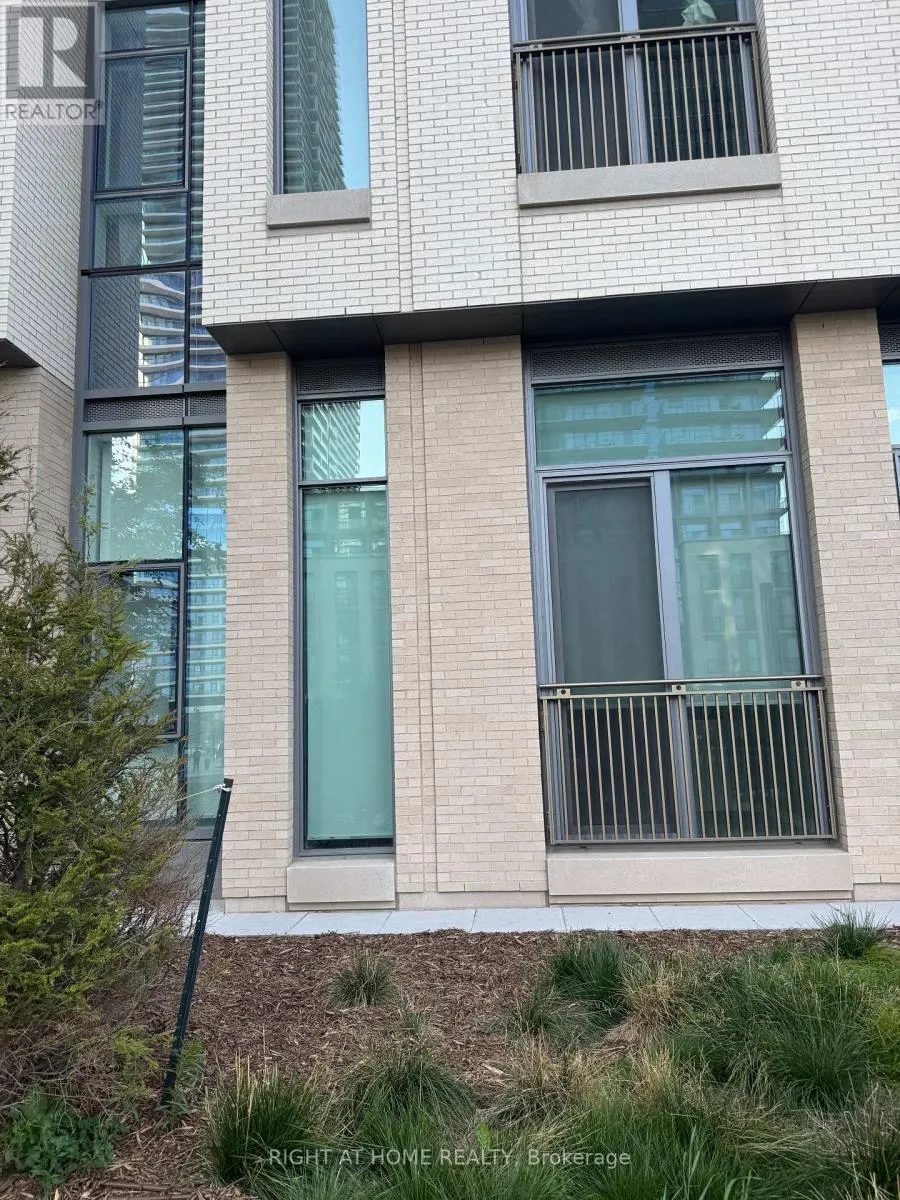 101 - 7890 JANE STREET