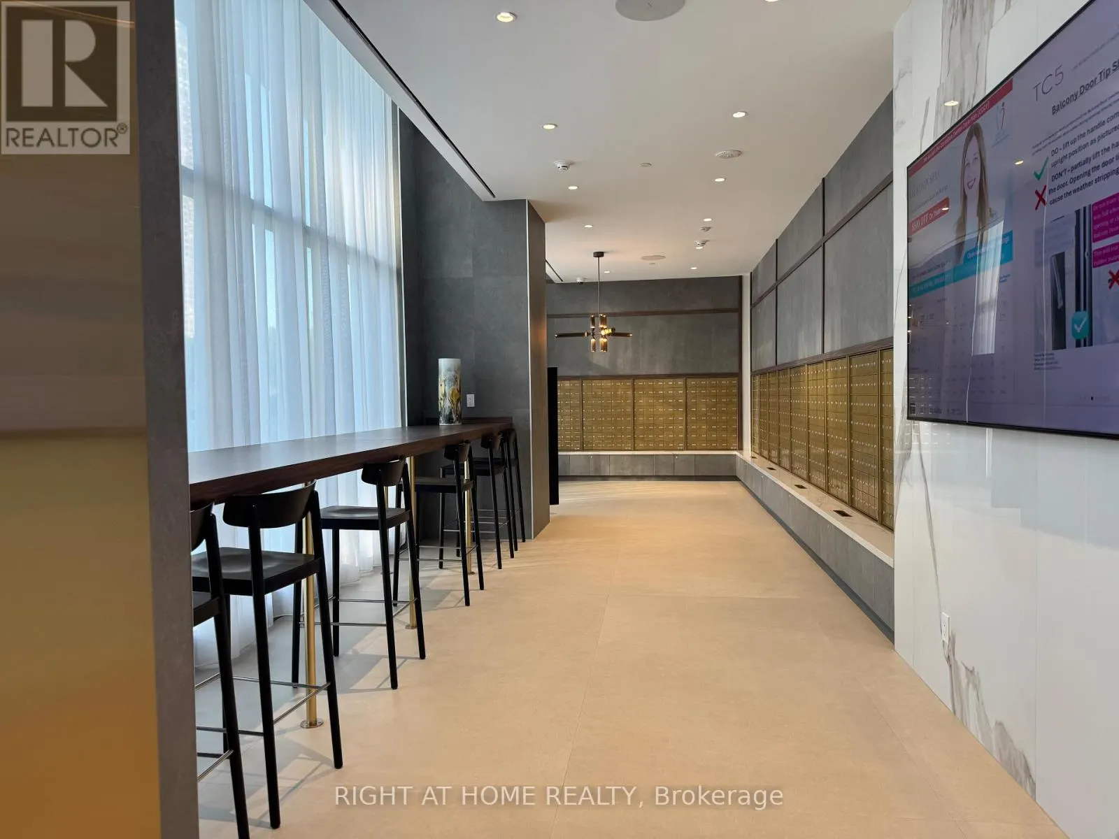 101 - 7890 JANE STREET