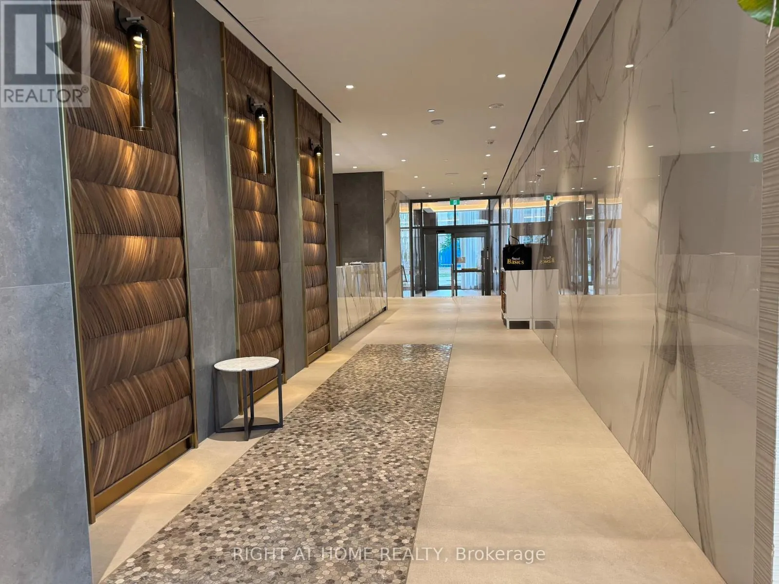 101 - 7890 JANE STREET