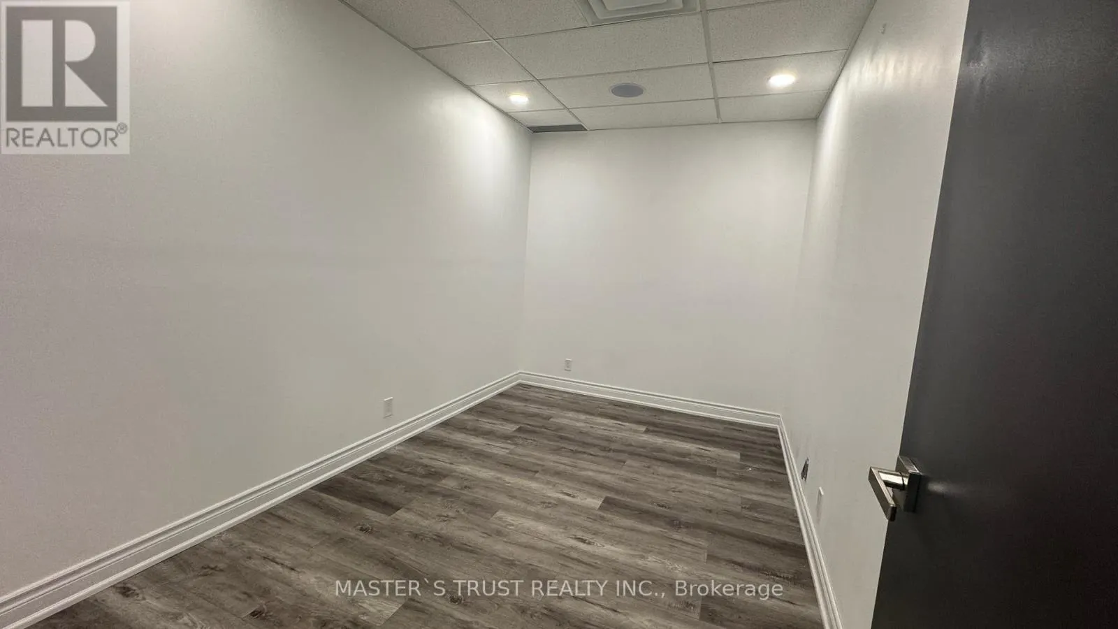 5837 HIGHWAY 7 E