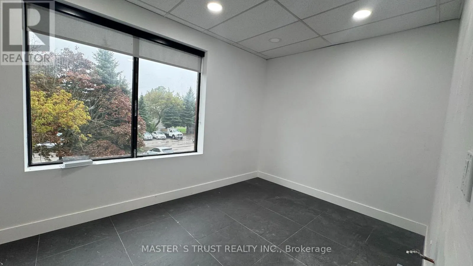 5837 HIGHWAY 7 E