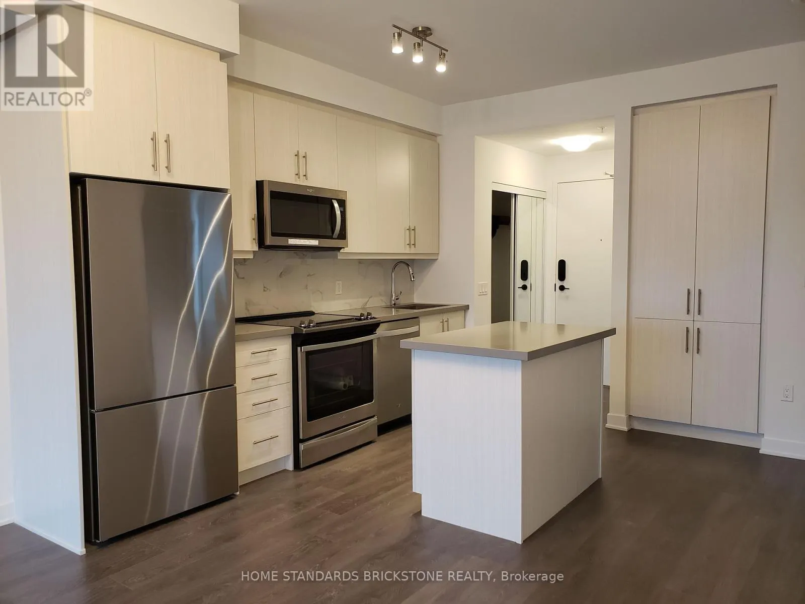 1115 - 85 ONEIDA CRESCENT