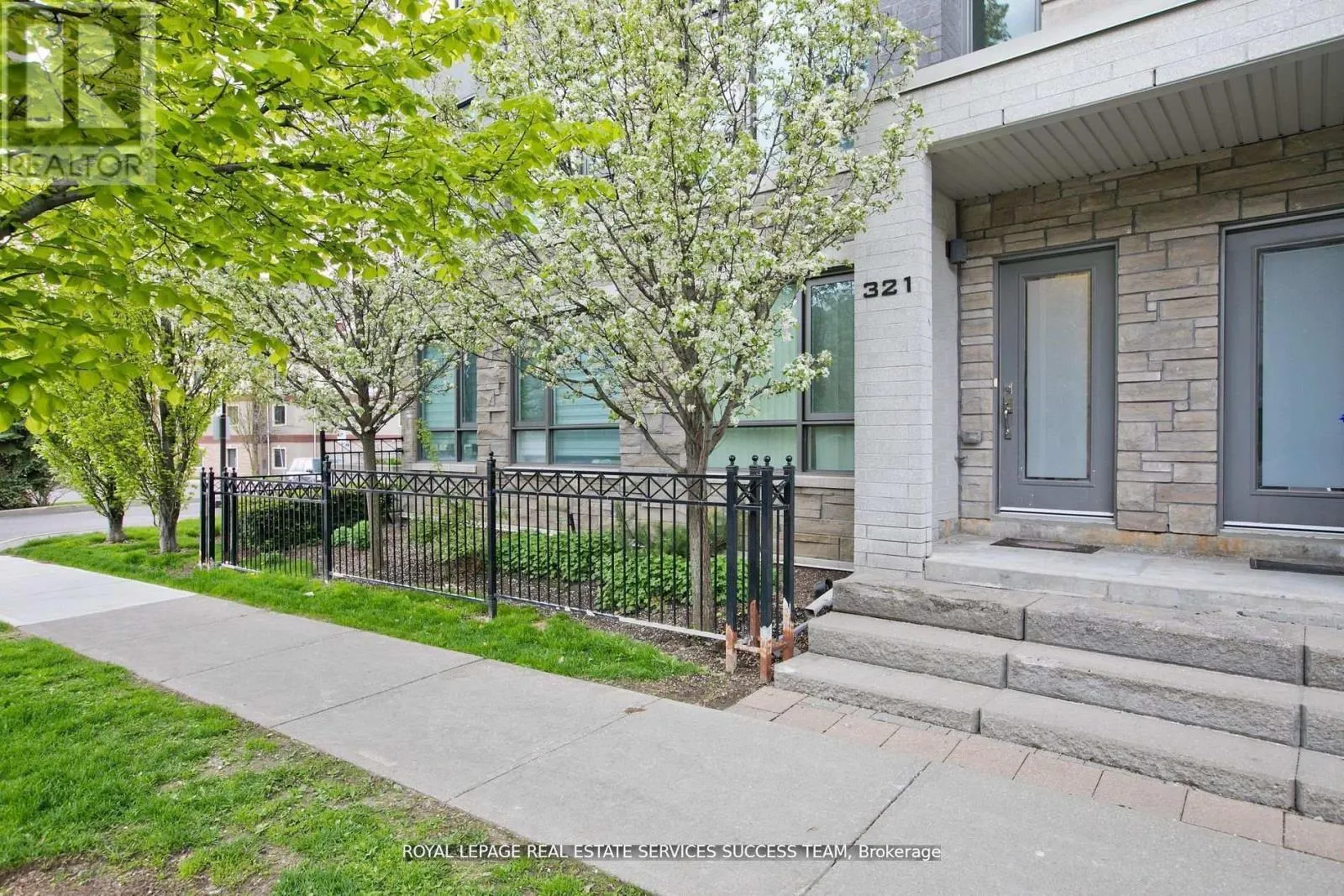 321 SOUTH PARK ROAD
