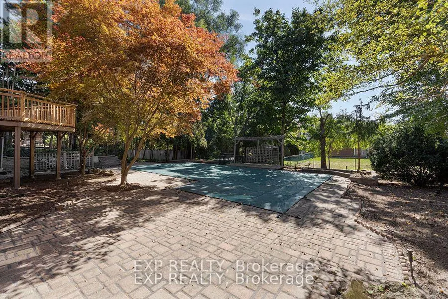 70 HEMINGWAY CRESCENT