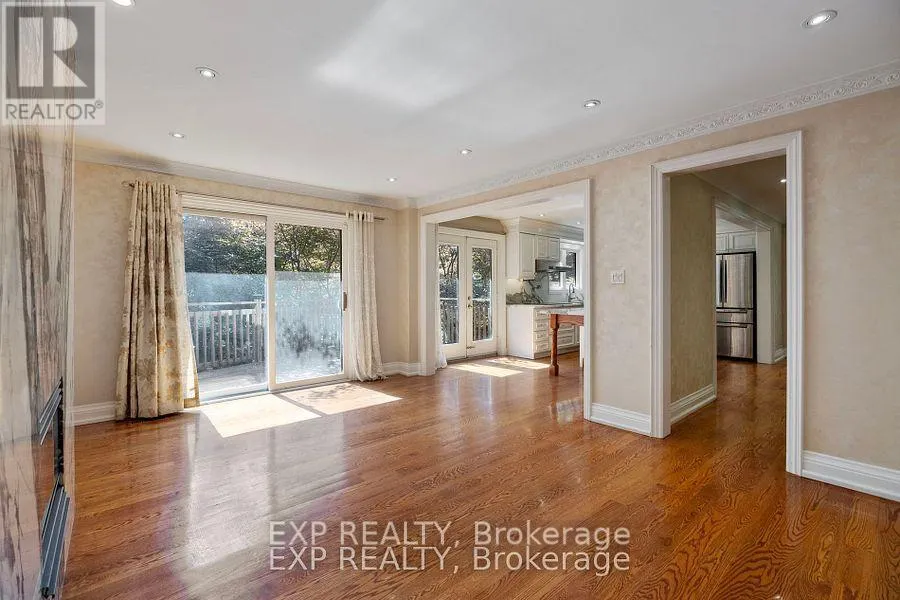 70 HEMINGWAY CRESCENT