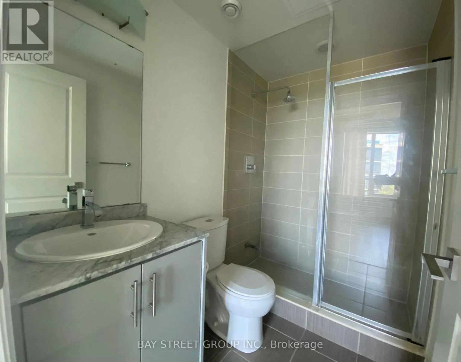 2132 - 7161 YONGE STREET