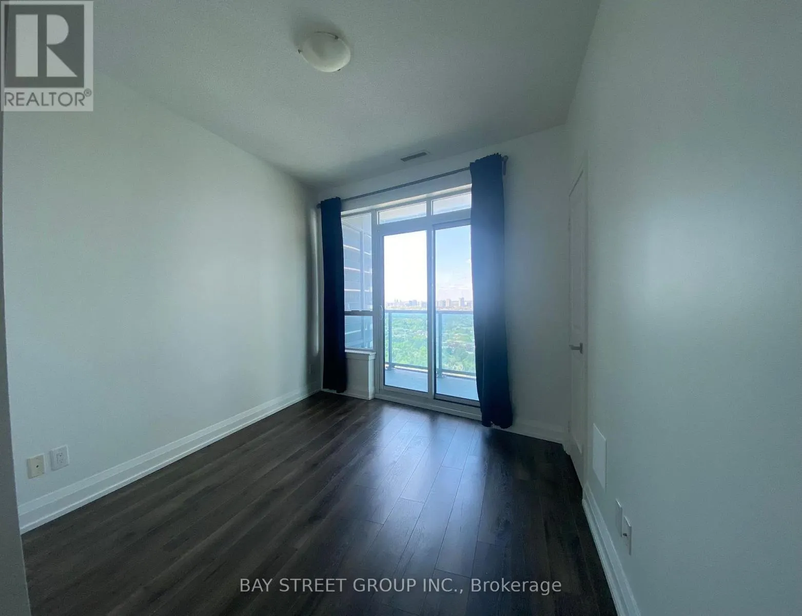 2132 - 7161 YONGE STREET