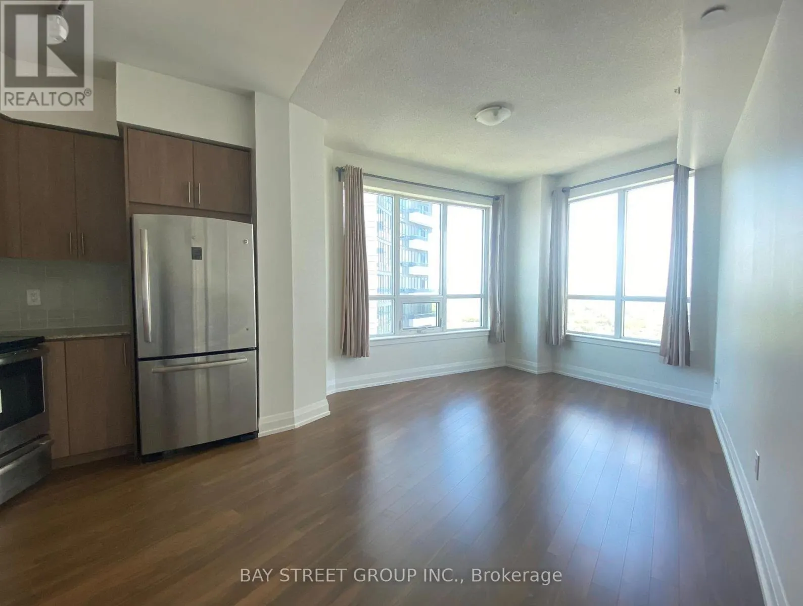 2132 - 7161 YONGE STREET