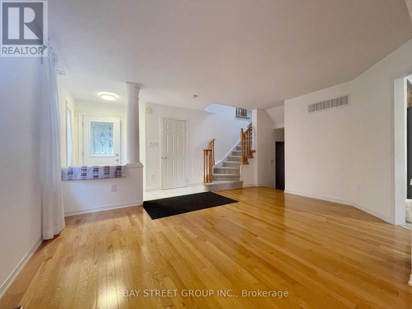 15 FUTURA AVENUE