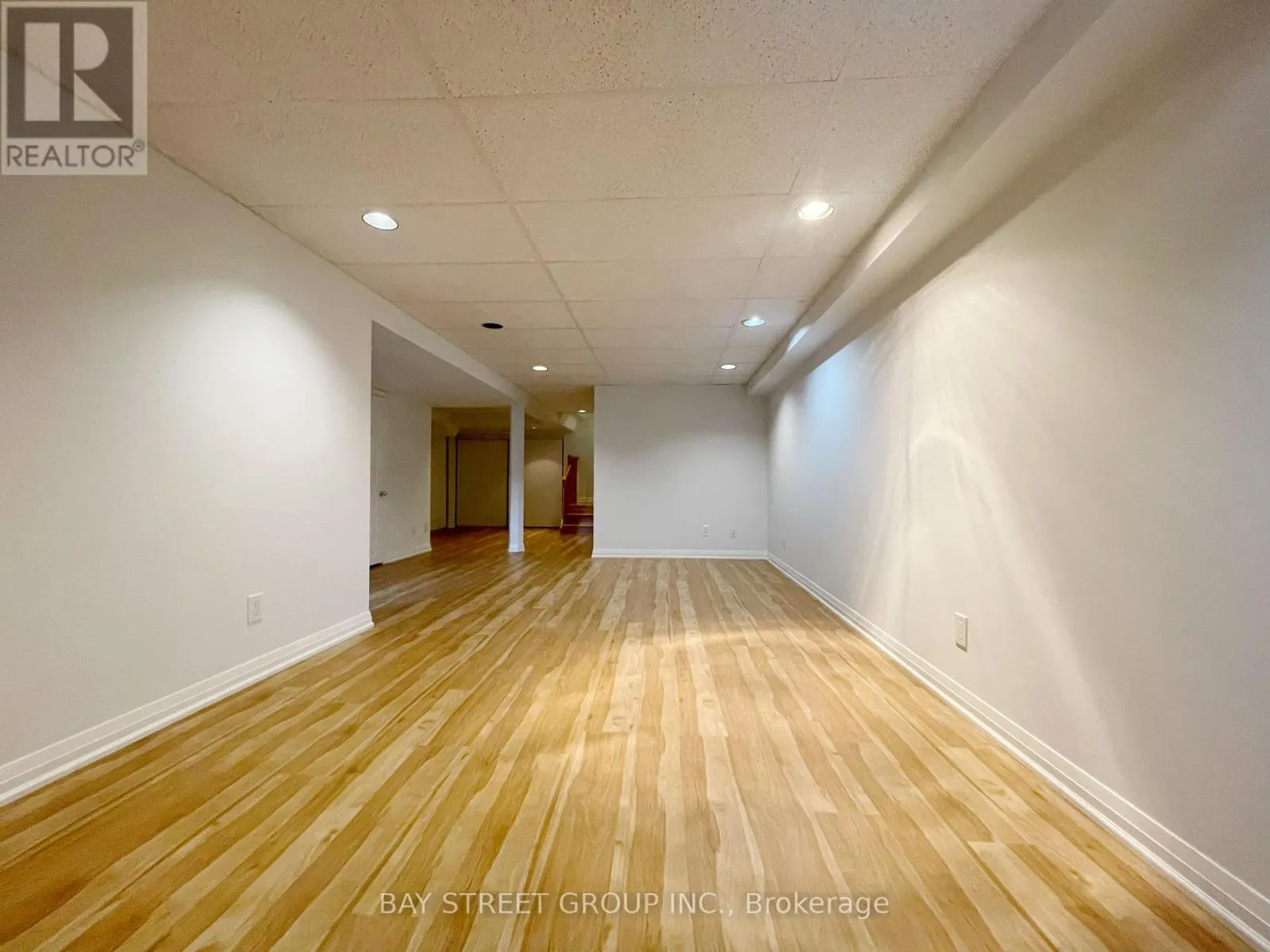 15 FUTURA AVENUE